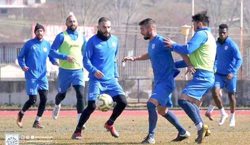 Πάθος και ένταση στις προπονήσεις του ΠΑΣ