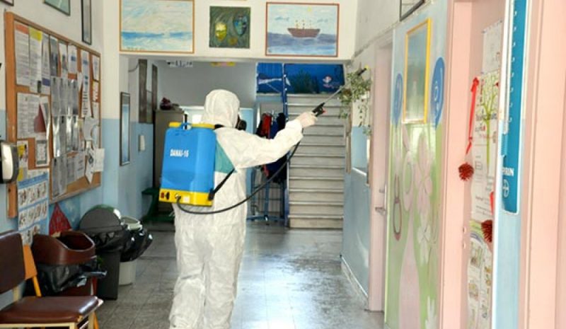 ΠΡΟΣΟΧΗ (!) επιτήδειοι εμφανίζονται  ως υπάλληλοι Δήμων για... απολυμάνσεις!