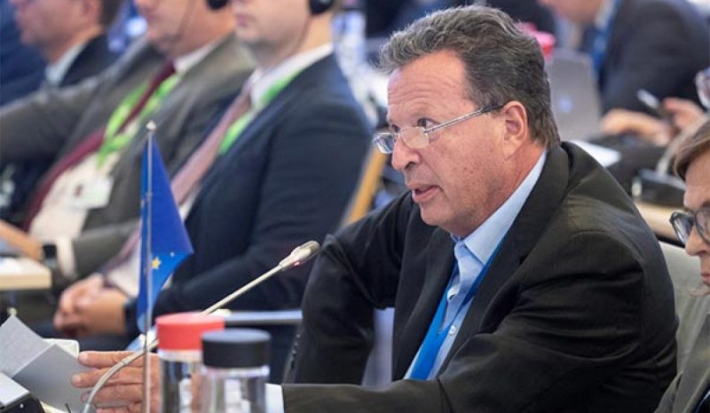Κορωνοϊός - μεταναστευτικό  στην Ευρωπαϊκή Επιτροπή 
