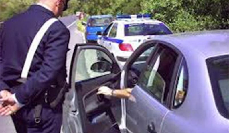 41 παραβάσεις στους δρόμους των Ιωαννίνων για  χρήση κινητού και οδήγηση υπό την επήρεια αλκοόλ