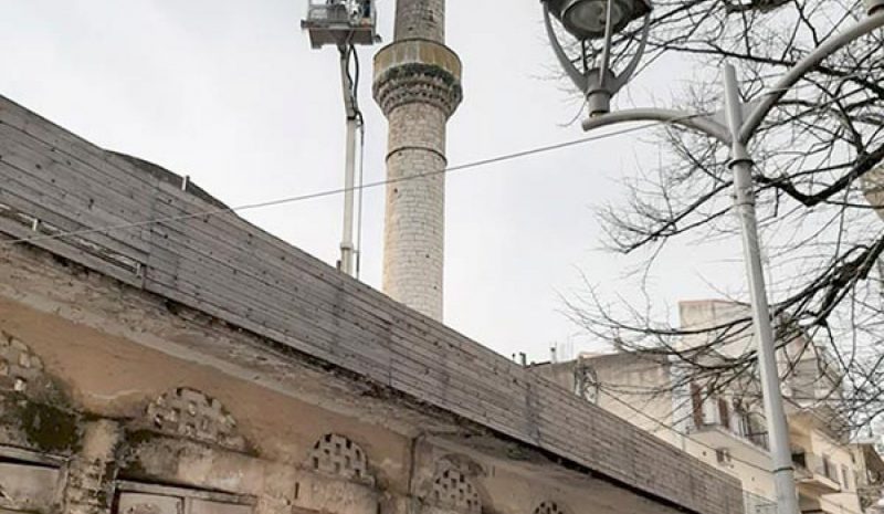 Έτοιμη να υποδεχθεί πελαργούς η φωλιά στο Τζαμί Καλούτσιανης