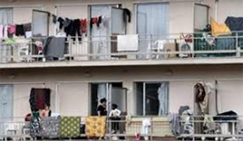 Ν. ΜΗΤΑΡΑΚΗΣ: Μέσα στο 2020 καταργείται η φιλοξενία μεταναστών σε ξενοδοχεία