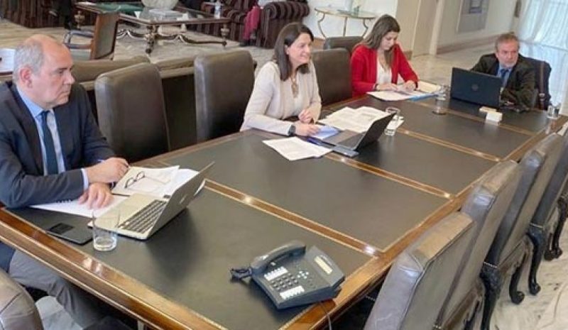 Αγγλικά από το νηπιαγωγείο και διεύρυνση Πρότυπων Σχολείων! 