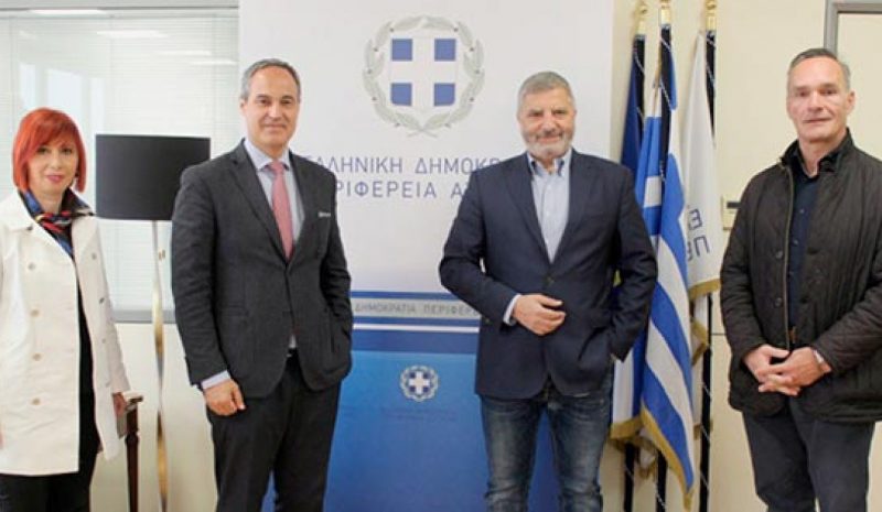 Μάσκες, γάντια, αντισηπτικά  και για τους Βορειοηπειρώτες