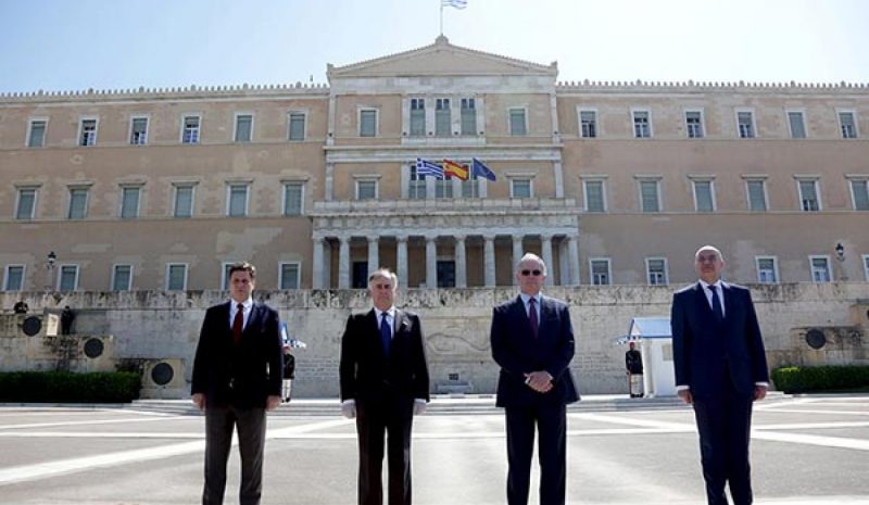 Ανάρτηση της ισπανικής σημαίας στη  Βουλή ως ένδειξη συμπαράστασης…