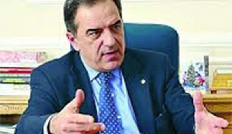 Η Ελλάδα να ζητήσει στήριξη  της Ε.Ε. στην οικονομική κρίση