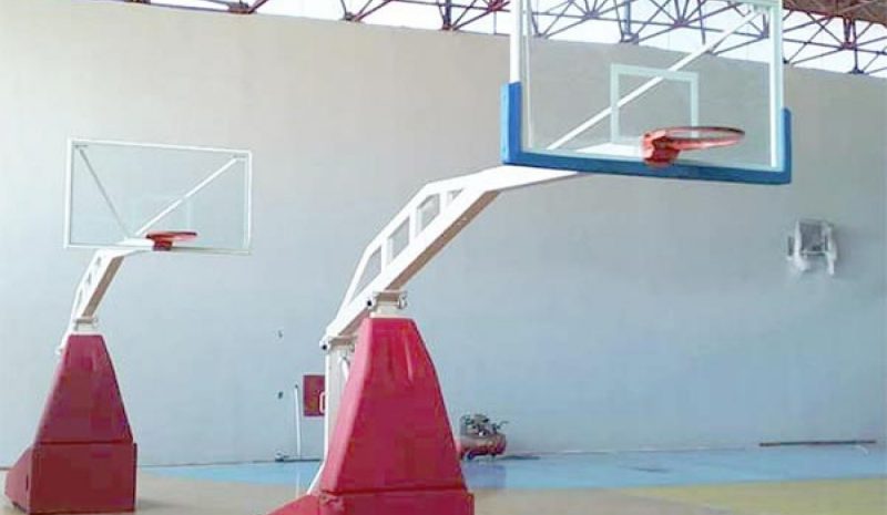 Μπασκέτες και καθίσματα από το ΣΕΦ για τη Λιμνοπούλα