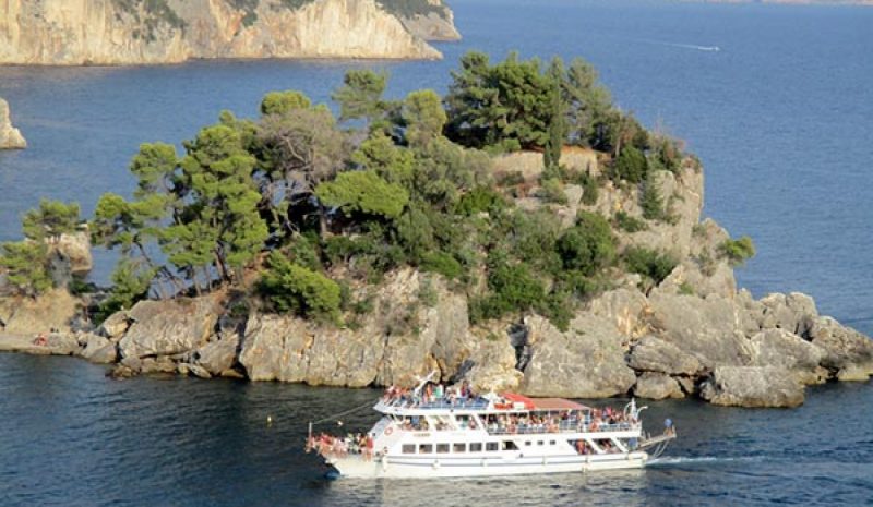 Συντονισμός για να μη χαθεί η φετινή τουριστική περίοδος