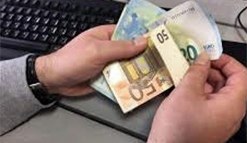 Δεύτερη ευκαιρία σε επιχειρήσεις  για το επίδομα των 800 ευρώ