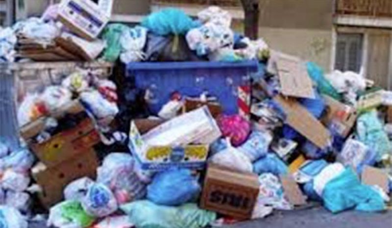 Η Όλυ Τσουμάνη για  τα απορρίμματα