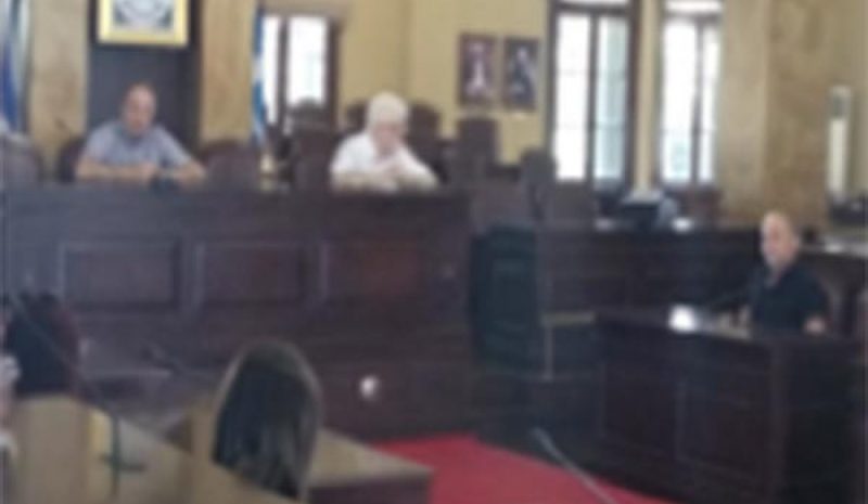 Λύσεις για την καθαριότητα υποσχέθηκε ο Μ. Ελισάφ