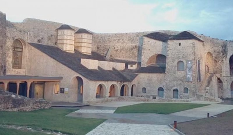 Κόντρα στον Δήμο Ιωαννιτών για «Το Χαμόγελο της Τζοκόντας»