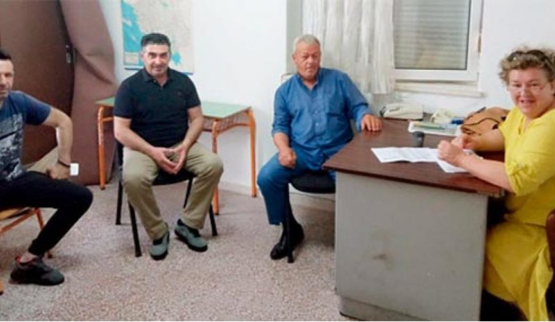 Επαφές της Τ. Καλογιάννη με  μέλη των Τοπικών Συμβουλίων