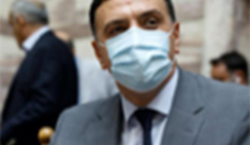 Φοράμε μάσκα και μένουμε  μακριά από ευπαθείς ομάδες