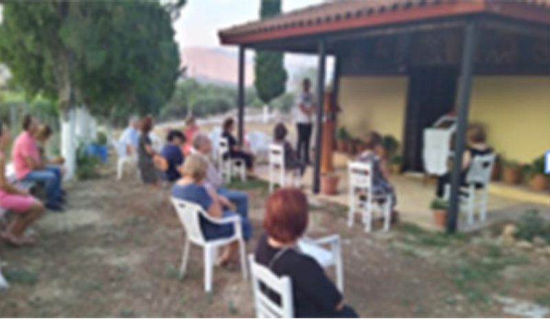 Υπαίθριοι οι παρακλητικοί  κανόνες για την Παναγία