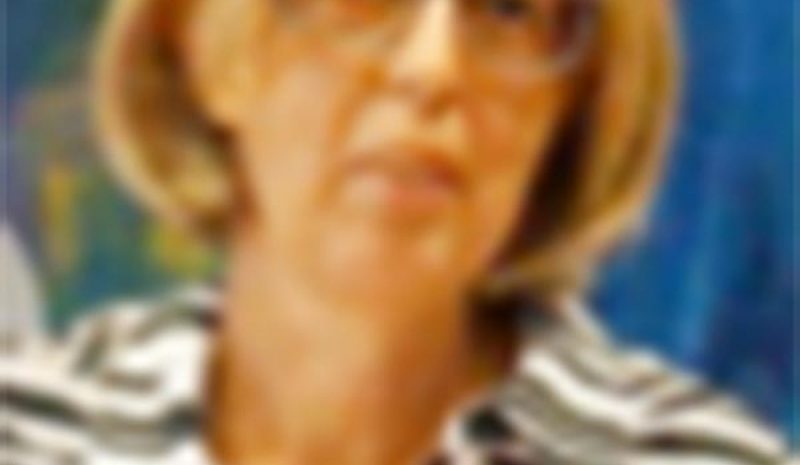 Με λαμπρές σπουδές και πλούσια εμπειρία η Βιβή Μπέζα επ. Καθηγήτρια Χημείας 