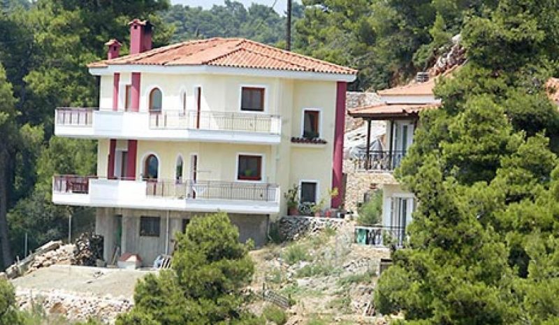 Έσοδα 2,5 δισ. μέσα σε 9 χρόνια  από τις δηλώσεις αυθαιρέτων 