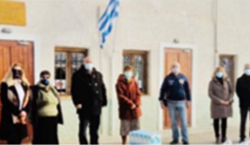Τρόφιμα και είδη πρώτης ανάγκης παρέδωσαν χθες οι αστυνομικοί στη Μονής Ντουραχάνης