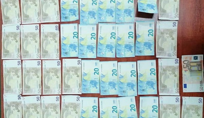 Είχαν στήσει… φάμπρικα με  πλαστά χαρτονομίσματα