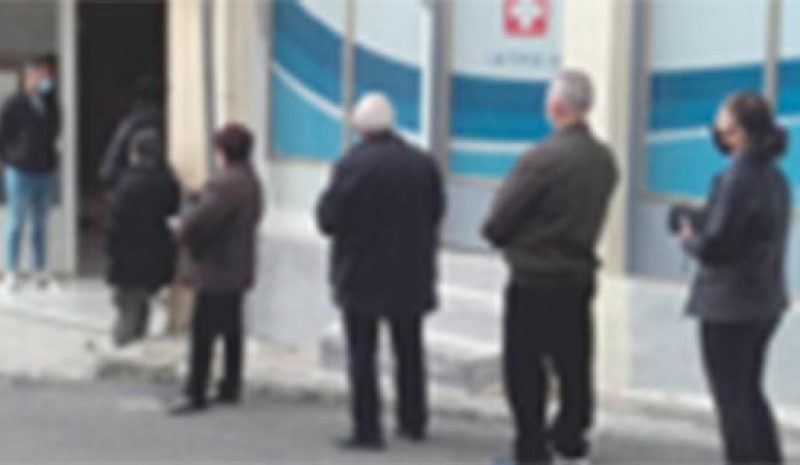 Τεστ για κορωνοϊό στο Πέτα Νικολ. Σκουφά