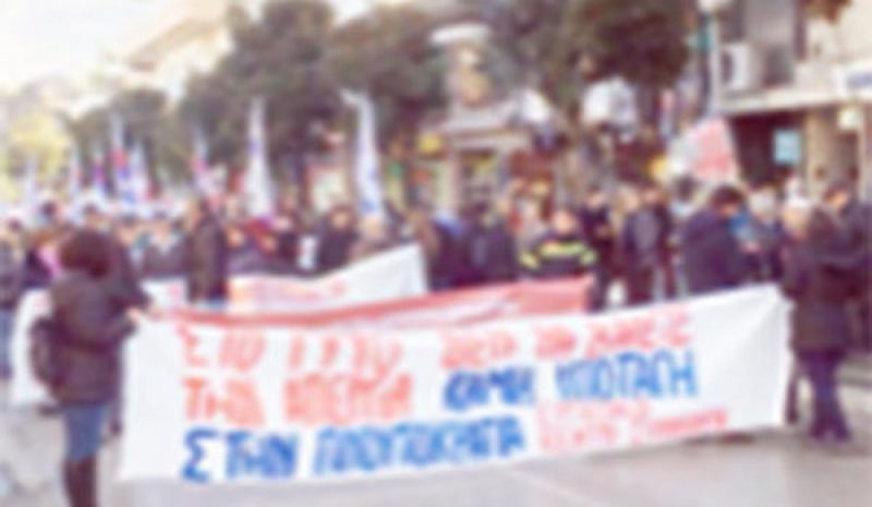 ΚΚΕ και Εργατικό Κέντρο «ξιφουλκούν»  κατά των μέτρων αποτροπής συνωστισμού!