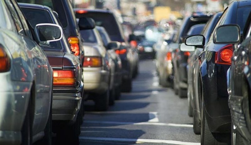 Αλλάζει από σήμερα ο αριθμός των επιβατών στα οχήματα