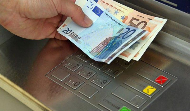 Πώς θα δοθεί η ενίσχυση των 400 ευρώ  σε αυτοαπασχολούμενους επιστήμονες