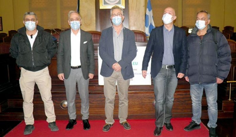 Ο εμβολιασμός το μόνο σίγουρο «όπλο» κατά της πανδημίας!