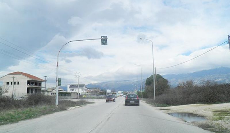 Συνεχίζονται οι παρεμβάσεις κατά του έργου της οδού Νιάρχου