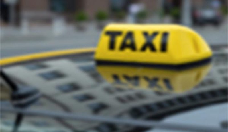 Παράταση ειδικών αδειών οδήγησης ταξί και βαν