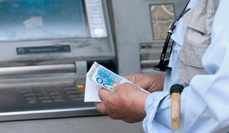 Πριν το Πάσχα θα καταβληθούν οι κύριες  και επικουρικές συντάξεις Μαΐου 