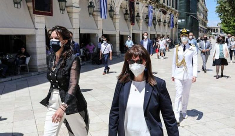 Η Κατ. Σακελλαροπούλου επίτιμη δημότης Κέρκυρας