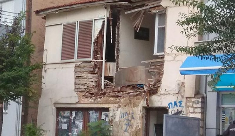 «Μέτρα» από το Δήμο μετά την κατάρρευση στέγης στο Κάστρο