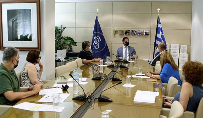  Προβληματισμένη η ΓΣΕΒΕΕ  με τα νέα μέτρα στην εστίαση
