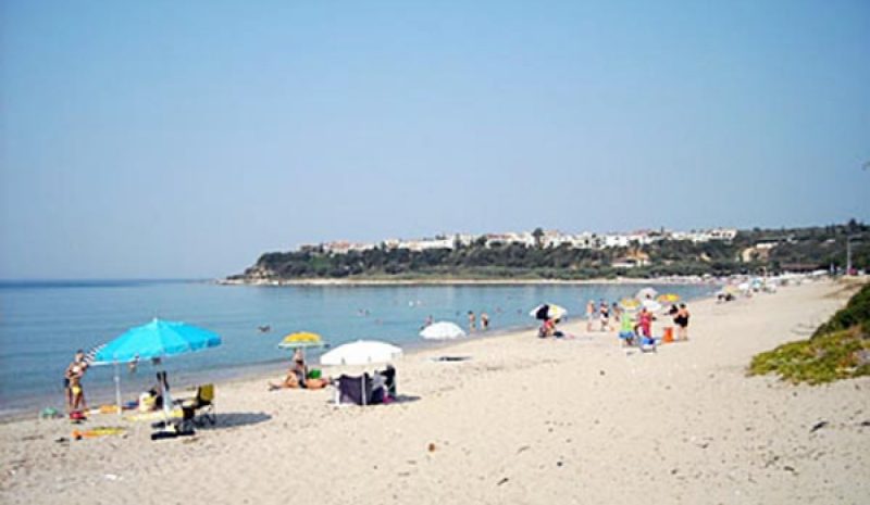Διασώστης έσωσε 9χρονο στην παραλία Καστροσυκιάς