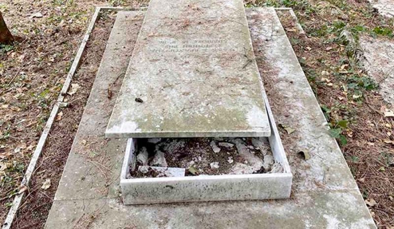 «Επανήλθαν» οι βάνδαλοι  στο εβραϊκό νεκροταφείο!