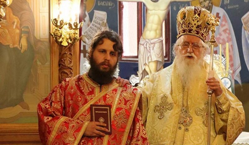 Κουρά και χειροτονία διακόνου στη Μητρόπολη Κόνιτσας