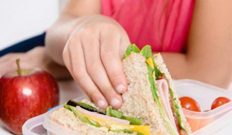 Σχολικά γεύματα σε  55 Δημοτικά της Ηπείρου