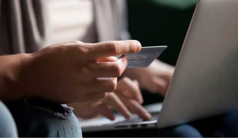 Μετέφεραν από τραπεζικό  λογαριασμό 2.000 ευρώ!