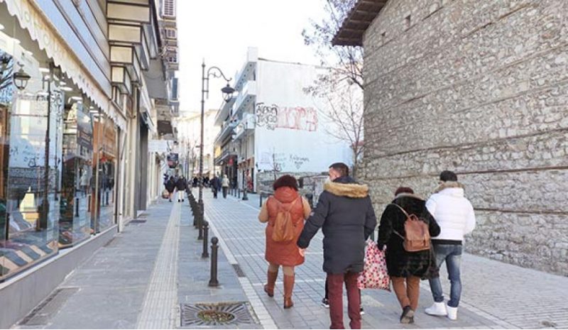 Τα δώρα και οι συντάξεις  θα... ζεστάνουν την αγορά