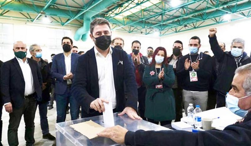 Στο 15,2% σκαρφαλώνει  το ΚΙΝΑΛ με Ανδρουλάκη