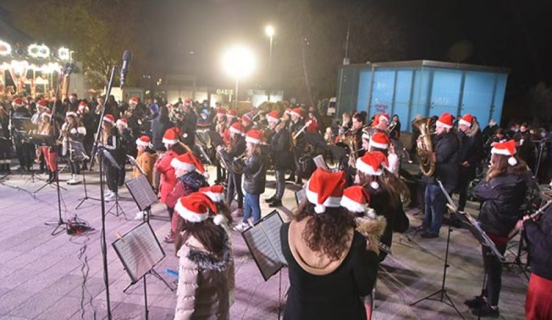 Σε ρυθμούς Χριστουγέννων  η πόλη των Ιωαννίνων 