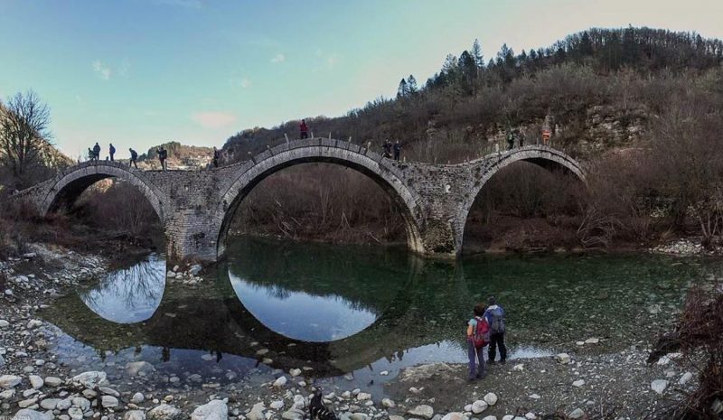 Ο Ορειβατικός στον  δρόμο των Γεφυριών