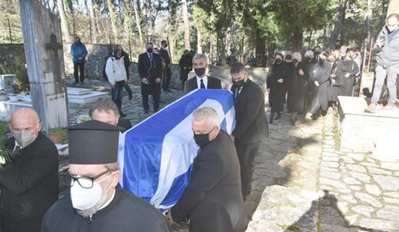 Ο Κάρολος Παπούλιας από χθες μόνιμος «κάτοικος» του Νησιού