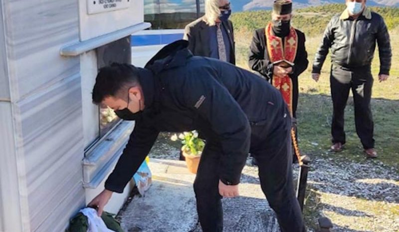Τρισάγιο στην Τρυγόνα για τους δύο  αστυνομικούς που έπεσαν εν ώρα καθήκοντος