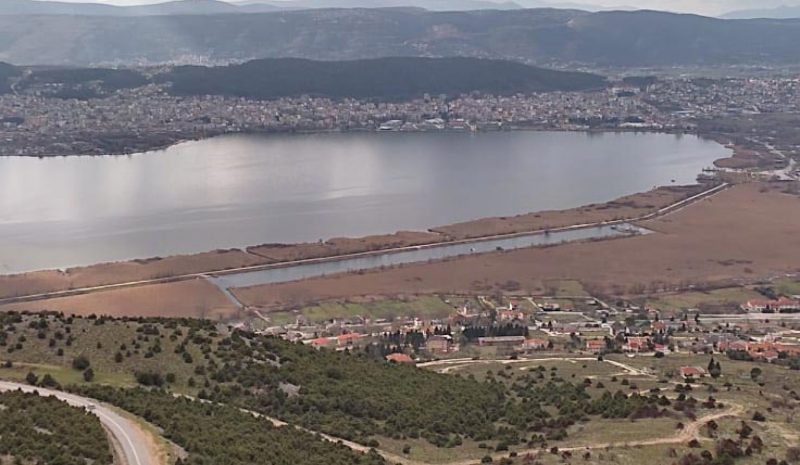 Γιατί τόση αδιαφορία εδώ και  20 χρόνια για την Παμβώτιδα;