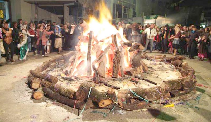 Απόκριες χωρίς τζαμάλες,  αλλά με κρύο, βροχή και χιόνι