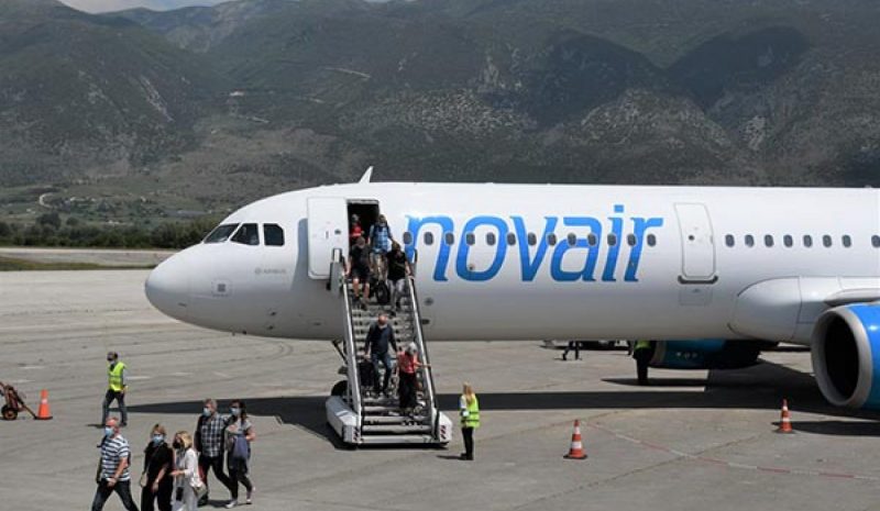 Θερμό καλωσόρισμα στο Αεροδρόμιο για την πρώτη πτήση τσάρτερ της σεζόν