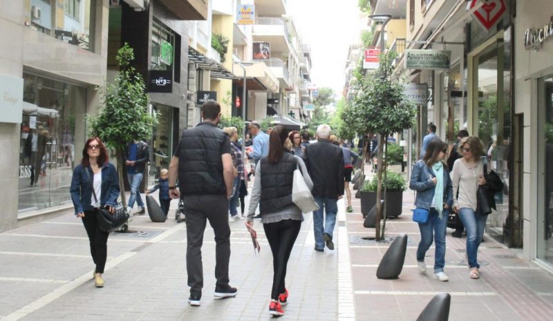 Οι ενδιάμεσες εκπτώσεις δίνουν «ανάσα» στη Γιαννιώτικη αγορά!