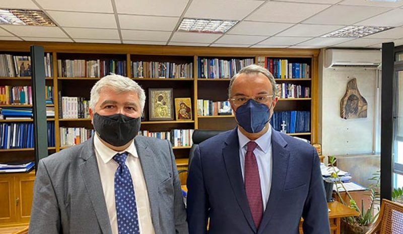 Ο Δήμαρχος Πρέβεζας πήγε  στον Υπουργό Οικονομικών 